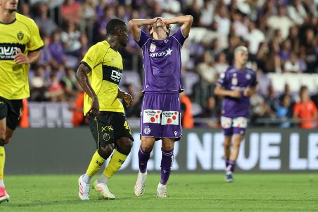 13.August.2026 - SOCCER - 2026 27 UEFA Conference League, Third Qualifying Round, 2nd Leg, FK Austria Wien vs Beitar Jerusalem Sanel Saljic (Austria Wien) shows disappointment during the match Vienna Franz-Horr-Stadion (Generali-Arena) Vienna Austria Copyright: xYigitxOermex xPsxImagesxYigitxOermex xPsxImagesx