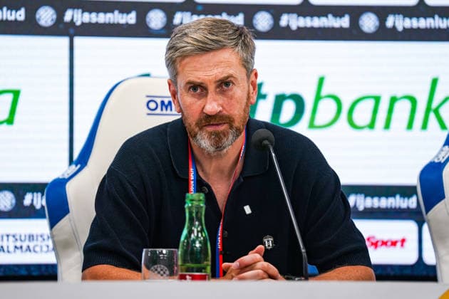 Fussball: Kroatien: UEFA Conference League Qualifikation 2026 2027 - 3. Runde, 13.08.2026 - HNK Hajduk Split (Kroatien) vs. FK Zalgiris Vilnius (Litauen) - Stadion Poljud (Split, Kroatien); Pressekonferenz mit Trainer Andrius Skerla (FK Zalgiris) *** Soccer Croatia UEFA Conference League Qualifiers 2026–2027, Round 3, August 13, 2026, HNK Hajduk Split (Croatia) vs. FK Zalgiris Vilnius (Lithuania), Poljud Stadium, Split, Croatia; Press conference with FK Zalgiris coach Andrius Skerla Copyright: xLUKAxKOLANOVICx