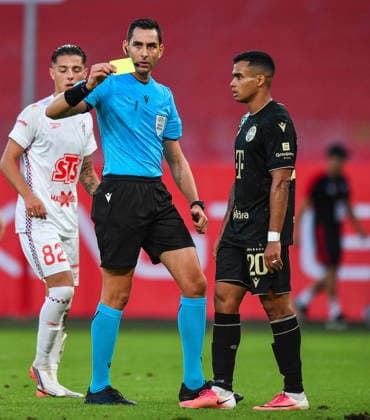 2026.08.13 Zabrze Pilka nozna Liga Europy UEFA Eliminacje 3 Rudna Kwalifikacji Ligi Europy Sezon 2026 2027 Gornik Zabrze - Ferencvaros N z Kacper Urbanski, Andrea Colombo, Carlos Eduardo Cadu Foto Marcin Bulanda PressFocus 2026.08.13 Zabrze Football UEFA European League Qualifying Third Round Season 2026 2027 Gornik Zabrze - Ferencvaros Kacper Urbanski, Andrea Colombo, Carlos Eduardo Cadu Credit: Marcin Bulanda PressFocus NEWSPIX.PL --- newspix.pl 
