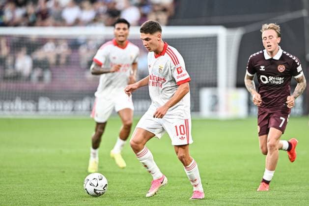 Heart of Midlothian v Benfica UEFA Europa League Heorhiy Sudakov of Benfica on the ball during the UEFA Europa League Third Qualifying Round Second Leg match at Tynecastle Park, Edinburgh 13 08 2026 UK Newspapers OUT Copyright: xJamiexJohnstonx FIL-23768-0187