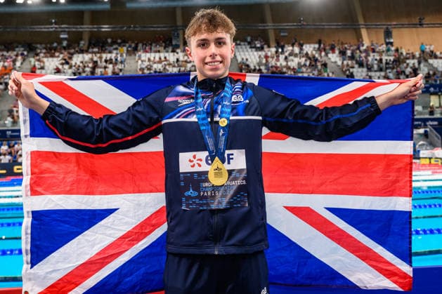 Filip Nowacki of Great Britain celebrates after winning the swimming 200m Breaststroke Men Final during the European Aquatics Championships at the Olympic Aquatic Center in Paris (France), August 13, 2026. Andrea Staccioli Deepbluemedia Insidefoto