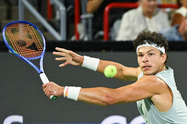 ATP, Tennis Herren Masters 1000 Canada final Ben Shelton of the United States in action against Brandon Nakashima of the United States at the ATP Masters 1000 Canada final in Montreal, Canada, 13 August 2026. MONTREAL QUEBEC Canada  Copyright: xGRAHAMxHUGHESx