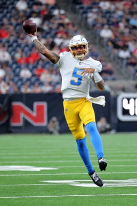 August 13, 2026, Houston, Texas, U.S: Los Angeles Chargers quarterback Trey Lance (5) reaches back to pass against the Houston Texans during the first quarter at Reliant Stadium in Houston, TX on August 13, 2026. Houston U.S - ZUMAw137 20260813_aap_w137_023 Copyright: xErikxWilliamsx