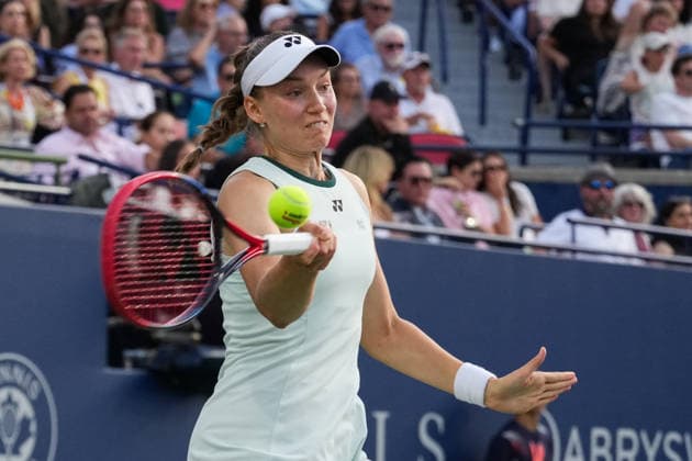WTA, Tennis Damen Masters 1000 National Bank Open Toronto 2026 - Final Match - Day 13 Elena Rybakina of Kazakhstan plays a forehand during the Women™s Singles final match against Iga Swiatek of Poland on day 13 of the WTA Masters 1000 National Bank Open at Sobeys Stadium on August 13, 2026 in Toronto, Canada. (Photo by Leonardo Ramirez Eyepix Group) Copyright: xLeonardoxRamirezx xEyepixxGroupx LR_13082026_10528