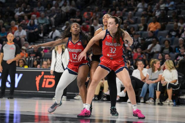 August 13, 2026, Las Vegas, Nevada, USA: Washington Mystics player guarding AJA WILSON 22 (C) at the rebound free-throw during WNBA, Basketball Damen, USA regular season at the Michelob Ultra Arena in Las Vegas. WNBA Regular Season 2026: Las Vegas Aces Defeat The Washington Mystics 83-76  - ZUMAo117 20260813_zsp_o117_009 Copyright: xMikaelxOnax