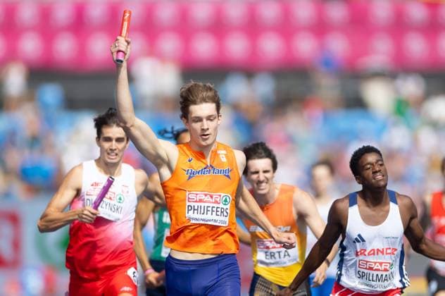 BIRMINGHAM - Jonas Phijffers in action during the men s 4x400 relay qualification on the fifth day of the European Athletics Championships. IRIS VAN DEN BROEK ANP xVIxANPxSportx xxANPxIVx 565449784 originalFilename: 565449784.jpg