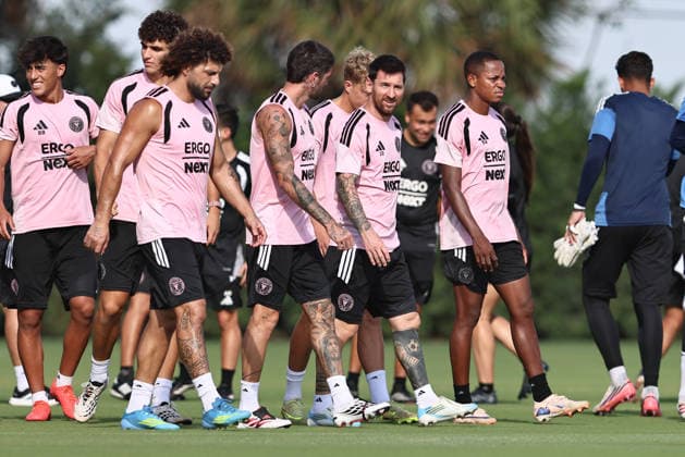 FORT LAUDERDALE, FL - AUGUST 14: Lionel Messi (10) of Inter Miami CF is seen at an Inter Miami Training Session at Florida Blue Training Center on August 14, 2026 in Fort Lauderdale, Florida. (Photo by Chris Arjoon Icon Sportswire) SOCCER: AUG 14 Inter Miami CF Training EDITORIAL USE ONLY Icon26081400000014