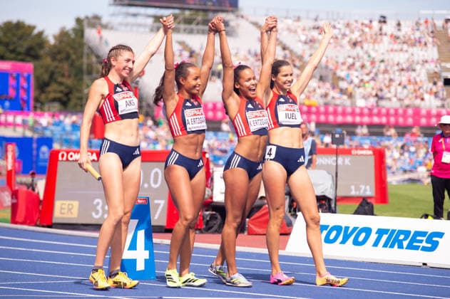 Norway wave to the crowd ahead of the Womens 4x400m heats at the European Athletics Championships at Alexander Stadium in Birmingham, England (Sean Walsh Sports Press Photo)  Copyright: xSeanxWalshx Sportspressphoto_SPR206048