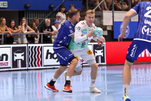 14.08.2026, xgox, Handball - Wartburg Cup TBV Lemgo-Lippe - SC Magdeburg emspor, v.l. Adam Nyfjäll (Lemgo, 22), Gisli Thorgeir Kristjansson (Magdeburg, 10) Zweikampf, Duell, Kampf, tackle Eisenach *** August 14, 2026, xgox, Handball Wartburg Cup: TBV Lemgo vs. Lippe SC Magdeburg, emspor; from left: Adam Nyfjäll (Lemgo), 22; Gisli Thorgeir Kristjansson (Magdeburg), 10; duel, battle, tackle, Eisenach
