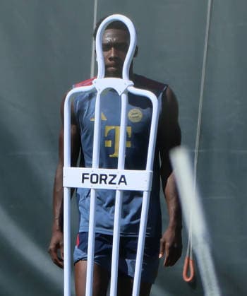 14.08.2026, FC Bayern Training, Saebenerstrasse Muenchen, Fussball, Muenchen, im Bild: Alphons Davies (FC Bayern Muenchen) *** August 14, 2026, FC Bayern Training, Saebenerstrasse, Munich, Soccer, Sports, Munich, Pictured: Alphons Davies, FC Bayern Munich