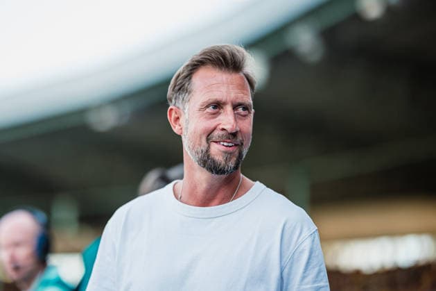 2. Bundesliga: Eintracht Braunschweig vs. VfL Bochum, 14.08.2026 Lars Kornetka (Trainer Eintracht Braunschweig) schmunzelt; Fußball, 2. Bundesliga, 2. Spieltag: Eintracht Braunschweig vs. VfL Bochum am 14.08.2026 im Eintracht-Stadion, Braunschweig DFL REGULATIONS PROHIBIT ANY USE OF PHOTOGRAPHS AS IMAGE SEQUENCES AND OR QUASI-VIDEO. *** 2. Bundesliga: Eintracht Braunschweig vs. VfL Bochum, August 14, 2026. Lars Kornetka, coach of Eintracht Braunschweig, smiles. Soccer, 2. Bundesliga, Matchday 2: Eintracht Braunschweig vs. VfL Bochum on August 14, 2026, at Eintracht Stadium, Braunschweig. DFL regulations prohibit any use of photographs as image sequences and or quasi-video. Copyright: xBEAUTIFULxSPORTS Tonhäuserx