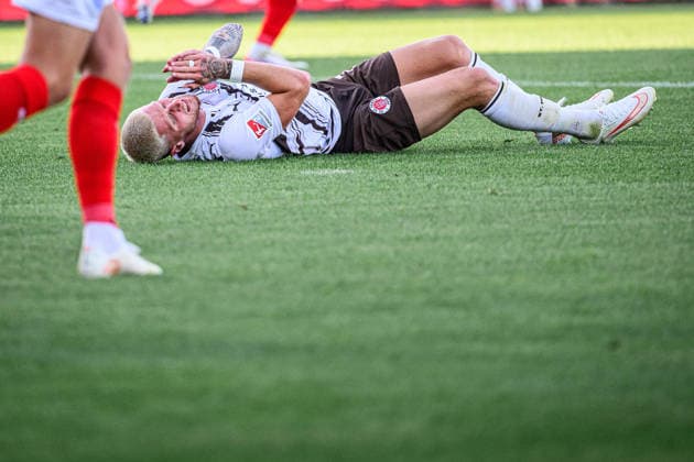 Fußball I Herren I Saison 2026-2027 I 2. Bundesliga I 2. Spieltag I Holstein Kiel - FC St. Pauli I 14.08.2026 Louis Oppie (23, FC St. Pauli) Kiel Holstein-Stadion Schleswig-Holstein Deutschland *** Soccer I Men s I 2026–2027 Season I 2. Bundesliga I Matchday 2 I Holstein Kiel vs. FC St. Pauli I August 14, 2026 Louis Oppie, 23, FC St. Pauli Kiel Holstein Stadium, Schleswig-Holstein, Germany Copyright: xLobecax xHenningxRohlfsx