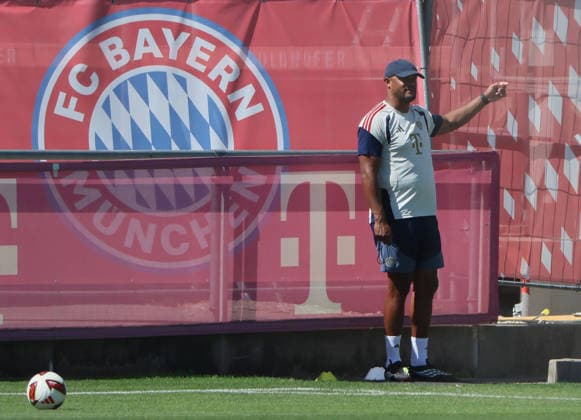 14.08.2026, FC Bayern Training, Saebenerstrasse Muenchen, Fussball, Muenchen, im Bild: Vincent Kompany (FC Bayern Muenchen) *** August 14, 2026, FC Bayern Training, Saebenerstrasse, Munich, Soccer, Sports, Munich, Pictured: Vincent Kompany, FC Bayern Munich
