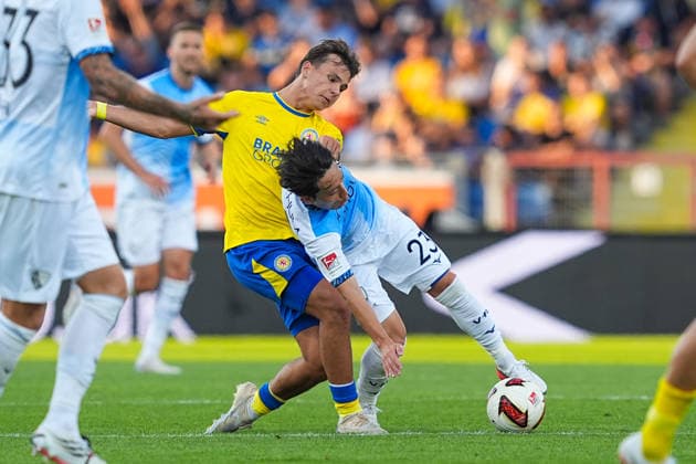 14.08.2026, xydrx, Fußball, 2. Fußball Bundesliga, Eintracht Braunschweig - VfL Bochum, Saison 2026 2027, Eintracht-Stadion: Max Marie (Eintracht Braunschweig, 15) im Zweikampf gegen Koji Miyoshi (VfL Bochum, 23) DFB regulations prohibit any use of photographs as image sequences and or quasi-video. *** August 14, 2026, xydrx, Soccer, 2. Bundesliga, Eintracht Braunschweig vs. VfL Bochum, 2026–2027 season, Eintracht Stadium Max Marie, Eintracht Braunschweig, No. 15 in a tackle against Koji Miyoshi of VfL Bochum, No. 23. DFB regulations prohibit any use of photographs as image sequences and or quasi-video. Copyright: HMBxMedia YannisxDreimann