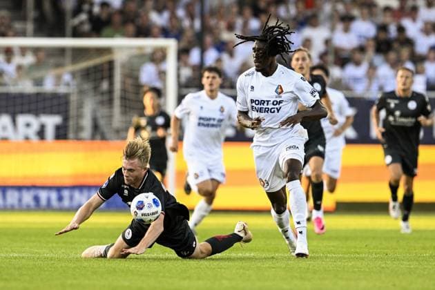 VELSEN - Nick Verschuren of Sparta Rotterdam, Jelani Seedorf of Telstar (lr) during the Dutch Eredivisie match between Telstar and Sparta Rotterdam at the BUKO Stadium on August 14, 2026 in Velsen, the Netherlands. OLAF KRAAK ANP Eredivisie 2026-2027 xVIxANPxSportx xxANPxIVx 565472920 originalFilename: 565472920.jpg