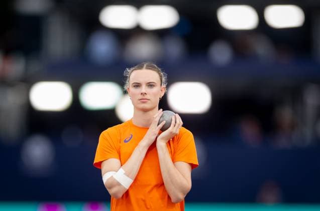 BIRMINGHAM - Sofie Dokter ahead of the shot put in the heptathlon on the fifth day of the European Athletics Championships. IRIS VAN DEN BROEK ANP xVIxANPxSportx xxANPxIVx 565473526 originalFilename: 565473526.jpg