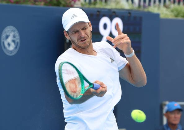 August 14, 2026, Mason, Ohio, USA: HUBERT HURKACZ of Poland during the match against S. Shimabukuro of Japan in the first round of tennis tournament WTA, Tennis Damen 1000 Cincinnati Open in Mason, USA. Hurkacz won 6:2, 6:4. Mason USA - ZUMAc278 20260814_zsp_c278_003 Copyright: xMarcinxCholewinskix