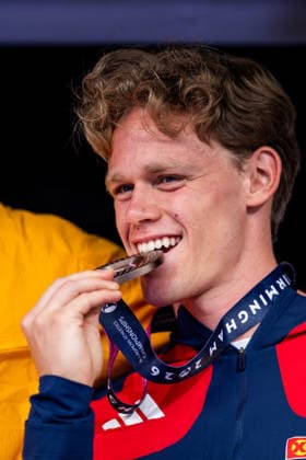 260814 Sander Aae Skotheim of Norway during the prize giving ceremony after men s decathlon during day 5 of the 2026 European Athletics Championships on August 14, 2026 in Birmingham. Photo: Mathias Bergeld BILDBYRAN kod MB MT1070 friidrott athletics friidrett friidrotts-em em friidretts-em 2026 european athletics championships day 5 bbeng *** August 14, 2026: Sander Aae Skotheim of Norway during the awards ceremony following the men’s decathlon on Day 5 of the 2026 European Athletics Championships on August 14, 2026 in Birmingham. Photo by Mathias Bergeld, BILDBYRAN, code MB MT1070. track and field, athletics, friidrett, friidrotts EM, 2026 European Athletics Championships, Day 5, BBENG  Copyright: MATHIASxBERGELD BB260814MB079