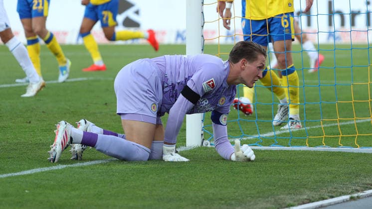 Braunschweig vs Bochum, 2. BL Braunschweig, 14.08.2026, Fußball, Herren, 2. BL, Saison 2026 2027, Eintracht Braunschweig vs. VfL Bochum: Torwart Ron-Thorben Hoffmann (Eintracht Braunschweig) (DFL DFB REGULATIONS PROHIBIT ANY USE OF PHOTOGRAPHS as IMAGE SEQUENCES and or QUASI-VIDEO) Stadion an der Hamburger Straße Niedersachsen Deutschland *** Braunschweig vs. Bochum, 2. Bundesliga Braunschweig, August 14, 2026, Soccer, Men s, 2. Bundesliga, 2026–2027 Season, Eintracht Braunschweig vs. VfL Bochum Goalkeeper Ron Thorben Hoffmann Eintracht Braunschweig DFL DFB REGULATIONS PROHIBIT ANY USE OF PHOTOGRAPHS AS IMAGE SEQUENCES AND OR QUASI-VIDEO Stadion an der Hamburger Straße Lower Saxony Germany