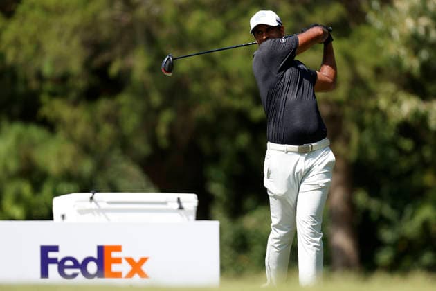 MEMPHIS, TN - AUGUST 14: Aaron Rai of England watches his tee shot on No. 7 during the second round of the FedEx St. Jude Championship, August 14, 2026, at TPC Southwind in Memphis, Tennessee. (Photo by Matthew Maxey Icon Sportswire) GOLF: AUG 14 PGA, Golf Herren FedEx St. Jude Championship EDITORIAL USE ONLY Icon260814045
