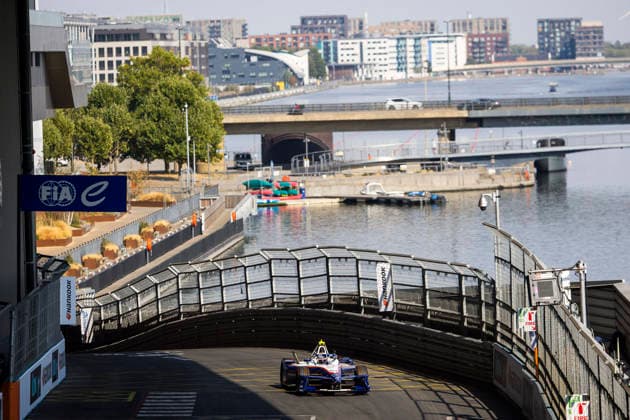 2026 FORMULA E LONDON ePRIX 51 MULLER Nico (swi), Porsche Formula E Team, Porsche 99X Electric, action during the London ePrix, 16th and 17th round of the 2025-26 ABB FIA Formula E World Championship, WM, Weltmeisterschaft on the ExCel London Circuit from August 14 to 16, 2026 in London, United Kingdom - LondonUnited Kingdom  Copyright: xJULIENxDELFOSSEx