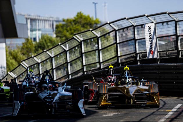 2026 FORMULA E LONDON ePRIX Â°77 BARNARD Taylor (gbr), DS Penske, DS E-Tense FE25, action during the London ePrix, 16th and 17th round of the 2025-26 ABB FIA Formula E World Championship, WM, Weltmeisterschaft on the ExCel London Circuit from August 14 to 16, 2026 in London, United Kingdom - LondonUnited Kingdom  Copyright: xJULIENxDELFOSSEx