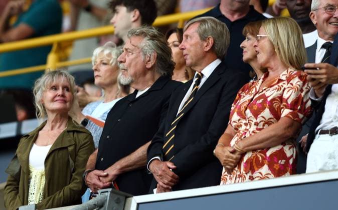 Robert Plant in the stands Wolverhampton Wanderers v Blackburn Rovers, EFL Sky Bet Championship, Football, Molineux, Wolverhampton, UK - 14 Aug 2026Wolverhampton Molineux United Kingdom EDITORIAL USE ONLY No use with unauthorised audio, video, data, fixture lists, club league logos or live services. Online in-match use limited to 120 images, no video emulation. No use in betting, games or single club league player publications.  Copyright: xKieranxMcManus Shutterstockx 17070083ah