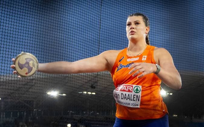 BIRMINGHAM - Alida van Daalen in action in the discus throw final on the fifth day of the European Athletics Championships. IRIS VAN DEN BROEK ANP xVIxANPxSportx xxANPxIVx 565479604 originalFilename: 565479604.jpg