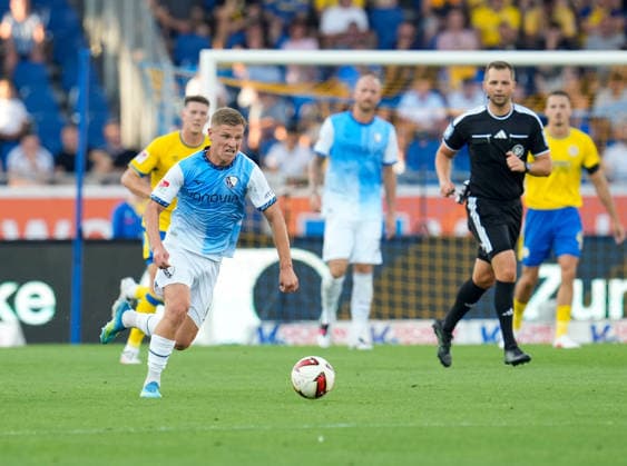 Enis Cokaj (VfL Bochum 1848, 6) am Ball. GER, Eintracht Braunschweig vs VfL Bochum 1848, 2. Bundesliga, 2. Spieltag, Saison 2026-27, 14.08.2026 DFL REGULATIONS PROHIBIT ANY USE OF PHOTOGRAPHS AS IMAGE SEQUENCES AND OR QUASI-VIDEO GER, Eintracht Braunschweig vs VfL Bochum 1848, 2. Bundesliga, 2. Spieltag, Saison 2026-27, 14.08.2026 Braunschweig *** Enis Cokaj, VfL Bochum 1848, 6 with the ball (GER), Eintracht Braunschweig vs. VfL Bochum 1848, 2. Bundesliga, Matchday 2, 2026–27 Season, August 14, 2026. DFL regulations prohibit any use of photographs as image sequences and or quasi-video. GER, Eintracht Braunschweig vs. VfL Bochum 1848, 2. Bundesliga, Matchday 2, 2026–27 Season, August 14, 2026, Braunschweig Copyright: xEibner-Pressefoto ScottxColemanx EP_SCN