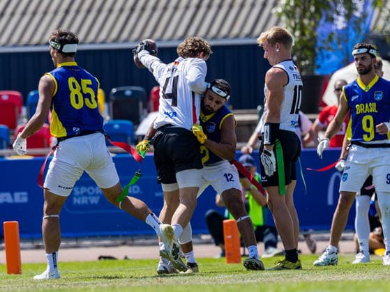 12 Felipe Nunes Almeida dos Santos (DB) Team Brazil Me block 4 Theo Hack (WR) Team Germany Men Team Germany Men vs Team Brazil Men, Flag Football , IFAF, WM, 2026, 13.08-16.08.26, Düsseldorf Flag Football Komplex Düsseldorf-Garath Germany Copyright: xPFA ChristopherxMettkenx