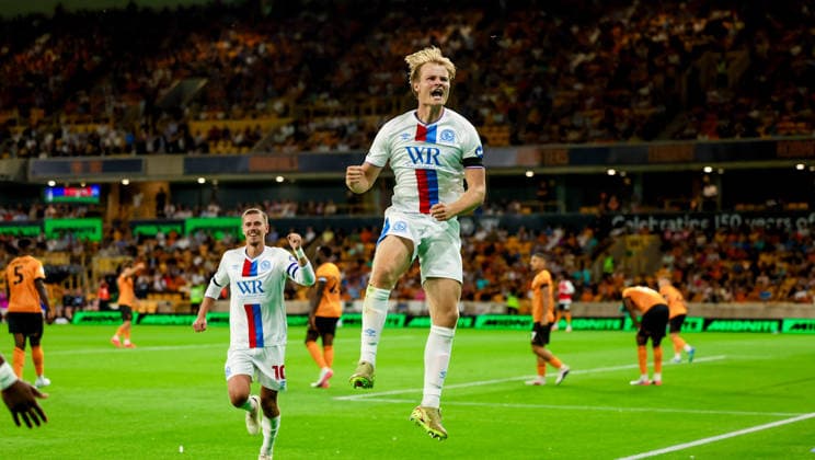 Wolverhampton Wanderers v Blackburn Rovers, EFL Sky Bet Championship GOAL 1-2 Blackburn Rovers forward Andri GuÃ°johnsen (9) scores a goal and celebrates to make the score 1-2 during the EFL Sky Bet Championship match between Wolverhampton Wanderers and Blackburn Rovers at Molineux, Wolverhampton, UK on 14 August 2026. Editorial use only DataCo restrictions apply See www.football-dataco.com , Copyright: xSimonxDaviesx PSI-24684-0114