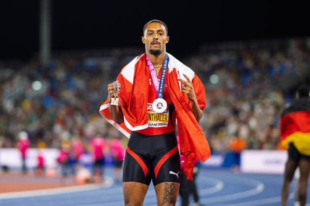 BIRMINGHAM, UNITED KINGDOM - AUGUST 14: TimothÃ Mumenthaler of Switzerland wins the bronze Medal in the Men s 200m during the European Athletics Championships at Alexander Stadium on August 14, 2026 in Birmingham, United Kingdom. England United Kingdom Copyright: xBEAUTIFULxSPORTS TobiasxLacknerx