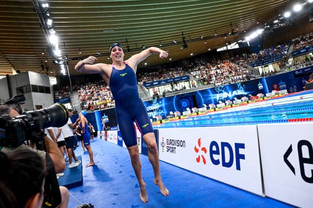 Angelina Kohler of Germany celebrates after winning the silver medal in the swimming 100m Butterfly Women Final during the European Aquatics Championships at the Olympic Aquatic Center in Paris (France), August 14, 2026. Andrea Staccioli Deepbluemedia Insidefoto