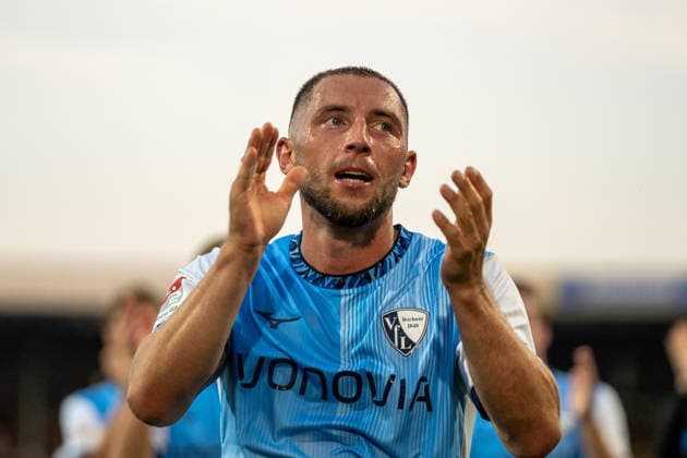 Deutschland: Fussball 2. Bundesliga, 2. Spieltag 2026 2027, Eintracht Braunschweig - VfL Bochum am 14.08.2026 in Braunschweig (Eintracht-Stadion): Maximilian Wittek (VfL Bochum, 32) Jubel, Freude, Emotionen, Gestik *** German Soccer 2. Bundesliga, Matchday 2, 2026–2027, Eintracht Braunschweig vs. VfL Bochum on August 14, 2026, at Eintracht Braunschweig’s Maximilian Wittek Stadium, VfL Bochum, 32: Celebrations, joy, emotions, gestures Copyright: xSvenxHeidmannx