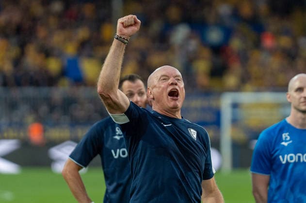 Deutschland: Fussball 2. Bundesliga, 2. Spieltag 2026 2027, Eintracht Braunschweig - VfL Bochum am 14.08.2026 in Braunschweig (Eintracht-Stadion): Uwe Rösler (VfL Bochum, Trainer) Jubel, Freude, Torjubel, Emotionen, Gestik *** German Soccer 2. Bundesliga, Matchday 2, 2026–2027, Eintracht Braunschweig vs. VfL Bochum on August 14, 2026, at Eintracht Stadium in Braunschweig; Uwe Rösler (VfL Bochum), coach; celebration, joy, goal celebration, emotions, gestures Copyright: xSvenxHeidmannx