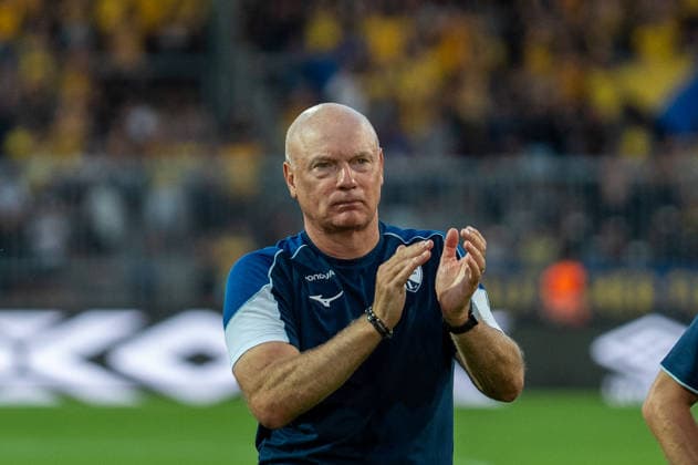 Deutschland: Fussball 2. Bundesliga, 2. Spieltag 2026 2027, Eintracht Braunschweig - VfL Bochum am 14.08.2026 in Braunschweig (Eintracht-Stadion): Uwe Rösler (VfL Bochum, Trainer) Jubel, Freude, Torjubel, Emotionen, Gestik *** German Soccer 2. Bundesliga, Matchday 2, 2026–2027, Eintracht Braunschweig vs. VfL Bochum on August 14, 2026, at Eintracht Stadium in Braunschweig; Uwe Rösler (VfL Bochum), coach; celebration, joy, goal celebration, emotions, gestures Copyright: xSvenxHeidmannx