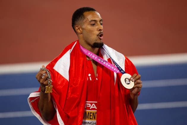 Timothe Mumenthaler of Switzerland celebrates winning bronze in the Mens 200m at the European Atheltics Championships at Alexander Stadium in Birmingham, England (Sean Walsh Sports Press Photo)  Copyright: xSeanxWalshx Sportspressphoto_SPR206531