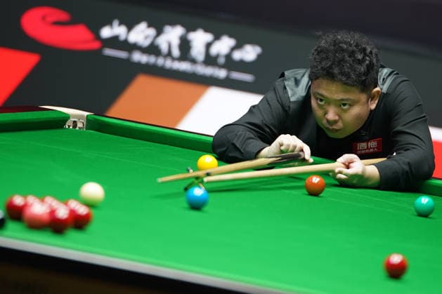 TAIYUAN, CHINA - AUGUST 14: Zhang Anda of China plays a shot in the Quarterfinal match against Stuart Bingham of England on day 7 of the 2026 World Snooker Tour China Open at Taiyuan Binhe Sports Center on August 14, 2026 in Taiyuan, Shanxi Province of China.  Copyright: xTaixChengzhex 111660012655
