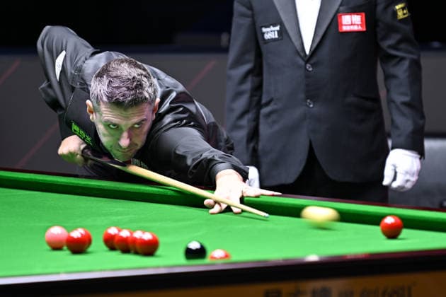 TAIYUAN, CHINA - AUGUST 14: Mark Selby of England plays a shot in the Quarterfinal match against Neil Robertson of Australia on day 7 of the 2026 World Snooker Tour China Open at Taiyuan Binhe Sports Center on August 14, 2026 in Taiyuan, Shanxi Province of China.  Copyright: xChinaxNewsxServicex 111660038236