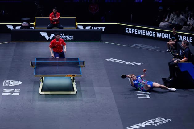 MALMO, SWEDEN - AUGUST 14: Lin Shidong of China competes in the Men s Singles Round of 16 match against Alexis Lebrun of France on Day 5 of Europe Smash Sweden 2026 at Malmo Arena on August 14, 2026 in Malmo, Sweden.  Copyright: xVCGx 111659996493