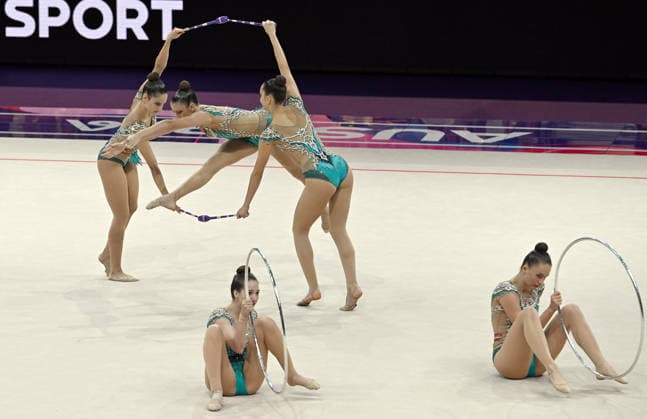15.08.2026, xhbx, Rhythmische Sportgymnastik Weltmeisterschaft 2026, v.l. Team, Gruppe, Group, Mannschaft Österreich, Keulen, Reifen Frankfurt am Main *** August 15, 2026, xhbx, 2026 Rhythmic Gymnastics World Championships, from left: Team, Group, Austrian Team, Clubs, Hoop, Frankfurt am Main