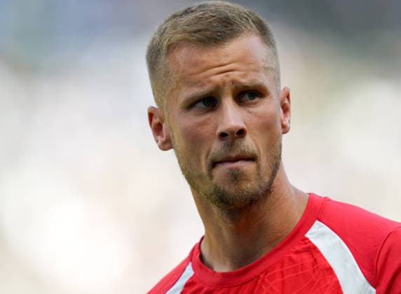 Adrian Beck (1. FC Heidenheim 1846, 21) vor dem Spiel. GER, Hertha BSC vs 1.FC Heidenheim 1846, 2. Bundesliga, 2. Spieltag, Saison 2026-27, 15.08.2026 DFL REGULATIONS PROHIBIT ANY USE OF PHOTOGRAPHS AS IMAGE SEQUENCES AND OR QUASI-VIDEO GER, Hertha BSC vs 1.FC Heidenheim 1846, 2. Bundesliga, 2. Spieltag, Saison 2026-27, 15.08.2026 Berlin *** Adrian Beck, 1 FC Heidenheim 1846, 21 minutes before the game (GER), Hertha BSC vs. 1 FC Heidenheim 1846, 2. Bundesliga, Matchday 2, 2026–27 Season, August 15, 2026. DFL regulations prohibit any use of photographs as image sequences and or quasi-video. GER, Hertha BSC vs. 1 FC Heidenheim 1846, 2. Bundesliga, Matchday 2, 2026–27 Season, August 15, 2026, Berlin Copyright: xEibner-Pressefoto ScottxColemanx EP_SCN