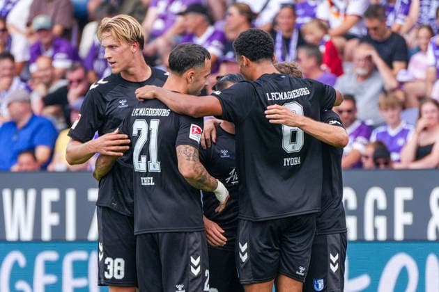 Magdeburg bejubelt das Tor zum 0:2 durch Alexander Nollenberger (1. FC Magdeburg, 17), Torjubel, Freude, Emotionen, Jubel, Deutschland: Fussball, 2. Bundesliga, Saison 2026 27, 2. Spieltag, 15.08.2026, VfL Osnabrück vs 1. FC Magdeburg, Stadion Bremer Brücke (Osnabrück, Niedersachsen) *** Magdeburg celebrates Alexander Nollenberger s goal to make it 0–2. 1 FC Magdeburg, 17, goal celebration, joy, emotions, cheering, German soccer, 2. Bundesliga, 2026–27 season, Matchday 2, August 15, 2026, VfL Osnabrück vs. 1 FC Magdeburg, Bremer Brücke Stadium, Osnabrück, Lower Saxony Copyright: xLeonxFrickx
