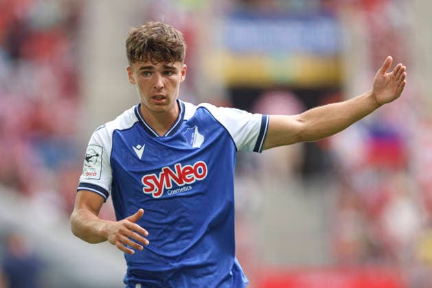 Matthew Moore (TSG Hoffenheim II) gestikuliert, Gestik waehrend des Spiels der 3. Liga zwischen Fortuna Duesseldorf und TSG 1899 Hoffenheim II, Merkur Spiel-Arena am 15. August 2026 in Duesseldorf, Deutschland. (Foto von Oliver Kaelke DeFodi Images) +++ Matthew Moore (TSG Hoffenheim II) gestures during the 3. Liga match between Fortuna Duesseldorf and TSG 1899 Hoffenheim II at Merkur Spiel-Arena on August 15, 2026 in Dusseldorf, Germany. (Photo by Oliver Kaelke DeFodi Images) DFB DFL REGULATIONS PROHIBIT ANY USE OF PHOTOGRAPHS AS IMAGE SEQUENCES AND OR QUASI-VIDEO. (Photo by Oliver Kaelke DeFodi Images) - *** Matthew Moore of TSG Hoffenheim II gestures during the 3. Liga match between Fortuna Düsseldorf and TSG 1899 Hoffenheim II at the Merkur Spiel Arena on August 15, 2026, in Düsseldorf, Germany Photo by Oliver Kaelke, DeFodi Images Matthew Moore of TSG Hoffenheim II gestures during the 3. Liga match between Fortuna Düsseldorf and TSG 1899 Hoffenheim II at Merkur Spiel Arena on August 15, 2026 in Düsseldorf, Germany Photo by Oliver Kaelke, DeFodi Images DFB and DFL regulations prohibit any use of photographs as image sequences and or quasi-video Photo by Oliver Kaelke, DeFodi Images