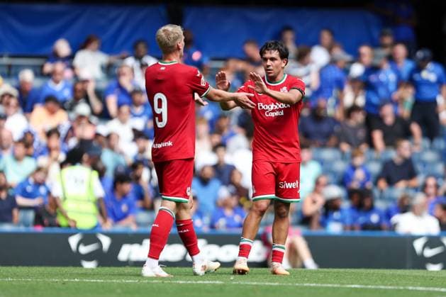 Jon Aramburu of Real Sociedad celebrates scoring his team s first goal with teammate Orri Oskarsson Chelsea v Real Sociedad, Pre Season Friendly, Football, Stamford Bridge, London, UK, 15 08 2026, England - 15 Aug 2026London Stamford Bridge England United Kingdom  Copyright: xHanc WiredxPhotos Shutterstockx 17084257x
