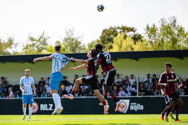 Collin Owusu Etse (Eintracht Frankfurt II, 27) Eintracht Frankfurt II vs. SV Stuttgarter Kickers, Fussball, Regionalliga Suedwest, 2. Spieltag, Saison 2026 2027, 15.08.2026 Eibner-Pressefoto Attila Ziga Eintracht Frankfurt II vs. SV Stuttgarter Kickers, Fussball, Regionalliga Suedwest, 2. Spieltag, Saison 2026 2027, 15.08.2026 Dreiech *** Collin Owusu Etse, Eintracht Frankfurt II, 27; Eintracht Frankfurt II vs. SV Stuttgarter Kickers, soccer, Regionalliga Southwest, Matchday 2, 2026–2027 season, August 15, 2026 Eibner Press Photo Attila Ziga Eintracht Frankfurt II vs. SV Stuttgarter Kickers, Soccer, Regionalliga Southwest, Matchday 2, 2026–2027 Season, August 15, 2026 Dreiech Copyright: xEibner-Pressefotox EP_AZA