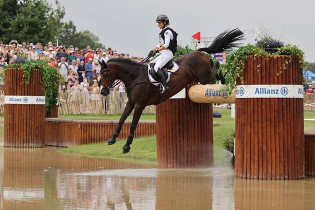 Julia Krajewski (GER, Deutschland, Germany) mit Pferd Uelzeners Nickel, Nickel , Vielseitigkeit Geländeritt, FEI Eventing World Championship, WM, Weltmeisterschaft , DHL-Preis, Einzel Mannschaft, Geländeprüfung, Gelände, Cross Country , AACHEN - FEI World Championships 2026, Weltfest des Pferdesports, Reitsport Weltmeisterschaft 2026, Aachen 2026, Welcome Home 2026, Aachener Soers, 11. bis 23. August 2026, Reitsport, 15.08.2026, Aachen Aachener Soers Deutschland *** Julia Krajewski GER, Germany, riding Uelzeners Nickel, Nickel, Eventing Cross-Country, FEI Eventing World Championship, DHL Prize, Individual and Team, Cross-Country Test, Cross-Country, AACHEN FEI World Championships 2026, World Equestrian Festival, 2026 World Equestrian Championships, Aachen 2026, Welcome Home 2026, Aachen Soers, August 11–23, 2026, Equestrian Sports, August 15, 2026, Aachen Soers, Germany