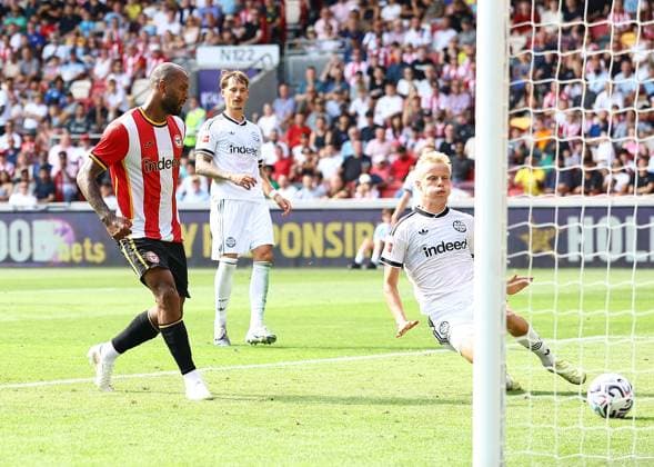 Igor Thiago of Brentford scores their sides third goal Brentford v Eintracht Frankfurt, Pre Season Friendly, Football, Gtech Community Stadium, London, UK - 15 Aug 2026London Gtech Community Stadium United Kingdom EDITORIAL USE ONLY No use with unauthorised audio, video, data, fixture lists, club league logos or live services. Online in-match use limited to 120 images, no video emulation. No use in betting, games or single club league player publications.  Copyright: xMichaelxZemanek Shutterstockx 17070130m