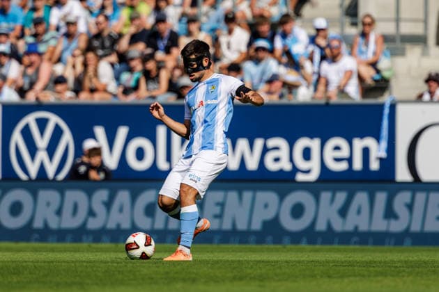 15.08.2026, GER, Regionalliga Nord-Ost, 3. Spieltag, Saison 2026 2027), Chemnitz, Chemnitzer FC - FC Erzgebirge Aue Roman Eppendorfer (Chemnitzer FC 25) Einzelaktion Aktion Chemnitz eins-Stadion - An der Gellertstraße Sachsen Deutschland *** August 15, 2026, GER, Regionalliga North East, Matchday 3, 2026–2027 season, Chemnitz, Chemnitzer FC vs. FC Erzgebirge Aue, Roman Eppendorfer, Chemnitzer FC 25, individual play, play, Chemnitz, Eins Stadium, An der Gellertstraße, Saxony, Germany Copyright: xnordphotoxGmbHx xTrienitzx