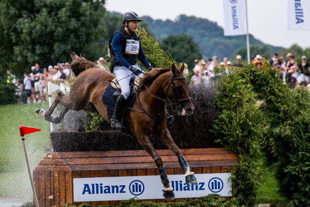 260815 Axel Lindberg of Finland with horse Quelle Bonne compete in the Eventing Cross-Country during day 5 of the 2026 FEI World Championships on August 15, 2026 in Aachen. Photo: Emma Wallskog BILDBYRAN kod EW EW0685 ridsport equestrian rid-vm 2026 2026 fei world championships bbeng ridsport-vm fälttävlan eventing terrängritt terräng *** August 15, 2026: Axel Lindberg of Finland, riding Quelle Bonne, competes in the Eventing Cross Country on Day 5 of the 2026 FEI World Championships on August 15, 2026 in Aachen. Photo by Emma Wallskog. BILDBYRAN code EW EW0685 equestrian sports riding 2026 World Championships 2026 FEI World Championships BBENG equestrian sports World Championships eventing cross-country  Copyright: EMMAxWALLSKOG BB260815EW088